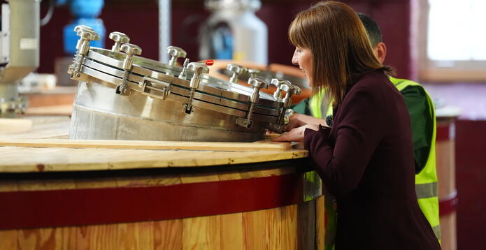 Rachel Reeves whisky distillery card