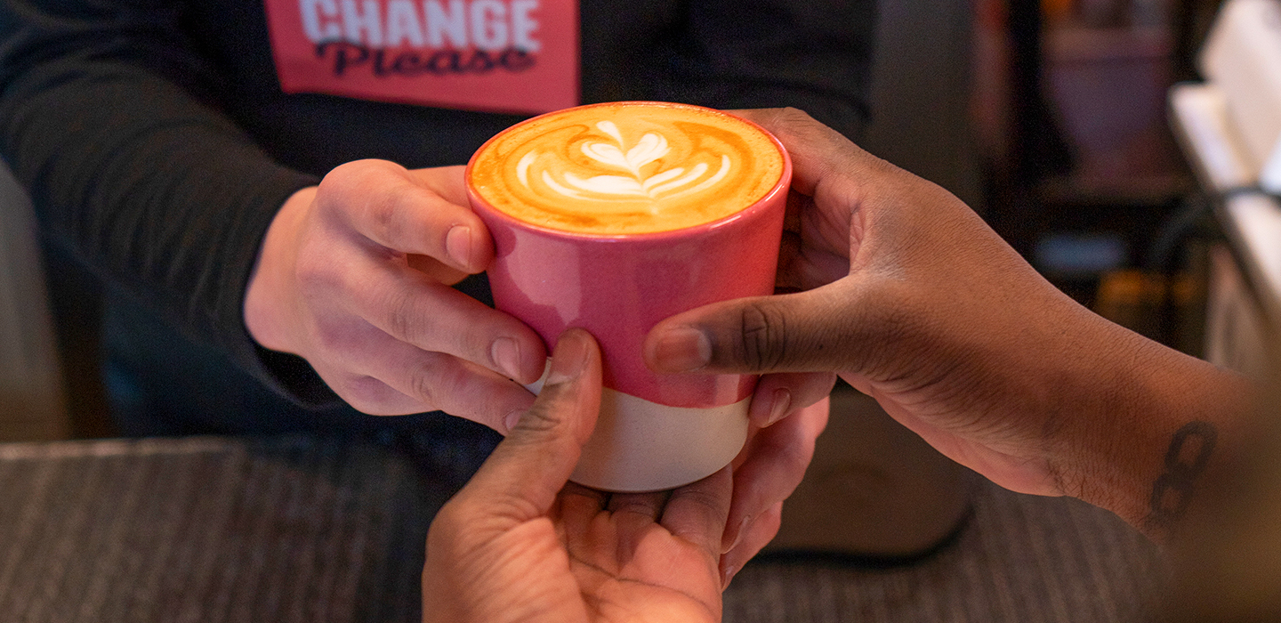 1977009_ChangePlease-Hero 1440x700px