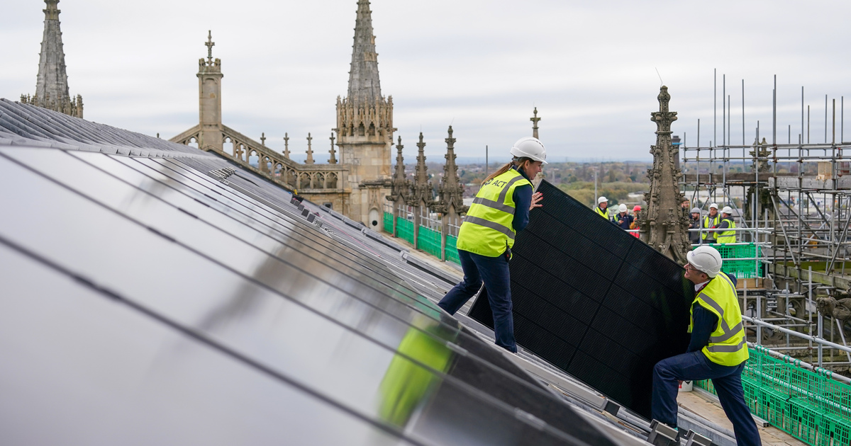 Solar panels on York Minster SEO