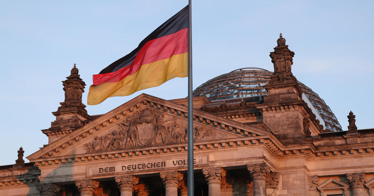 Reichstag Berlin_Digital - SEOSocialEditorial image