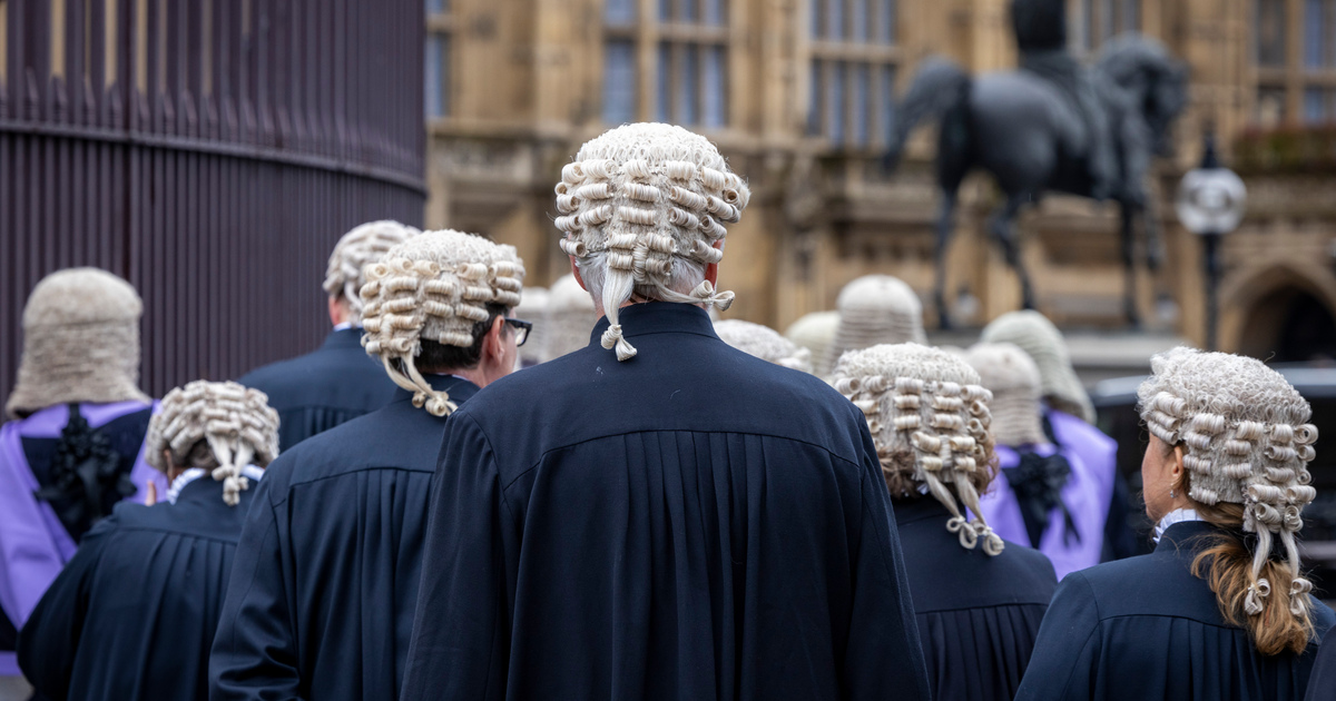Judges outside court 