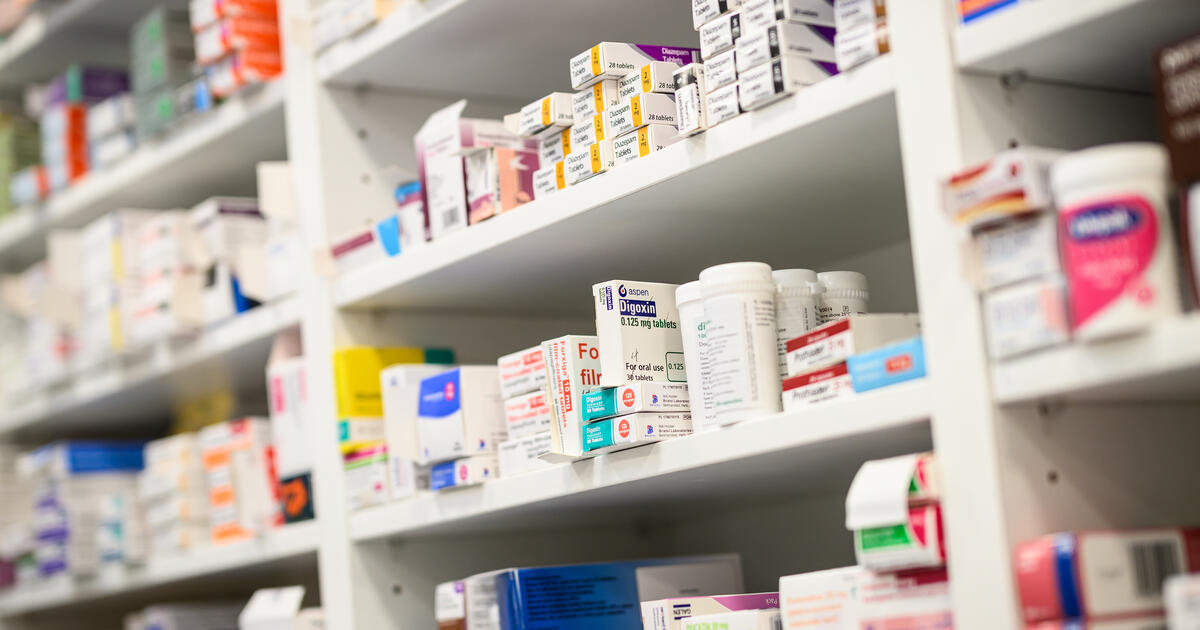 SEO Pharmacy counter_Digital - SEOSocialEditorial image