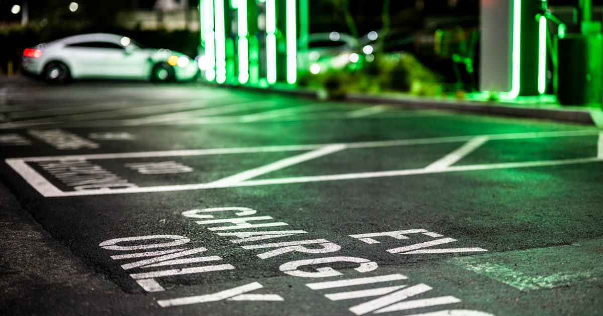 electric-vehicle-charging-station seo